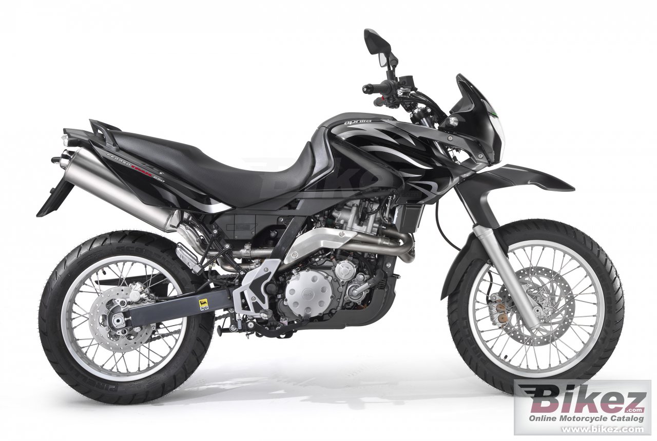 Big Aprilia pegaso 650 trail picture and wallpaper from Bikez.com